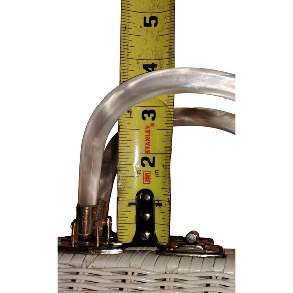 Vintage White Wicker Purse w/Pearl Lucite Handles Mid Century Modern Hong Kong - Picture 12 of 16